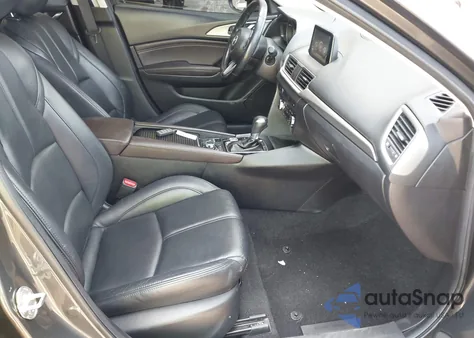 2018 Mazda Mazda3 Touring из США, поврежденный, VIN 3MZBN1V3XJM163074